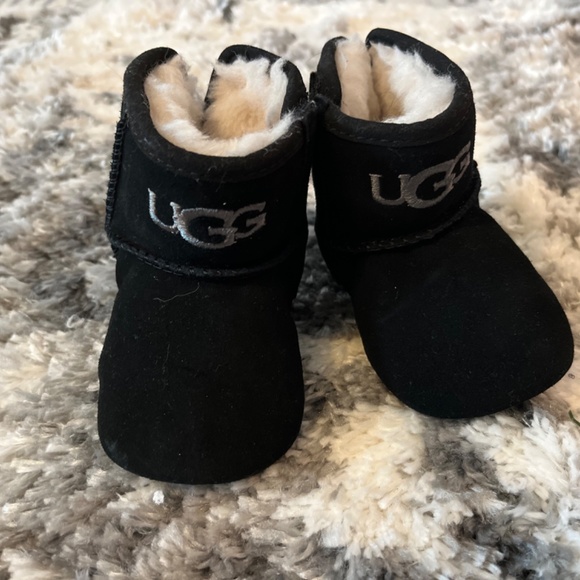 Gentle used Ugg baby boots - Picture 2 of 6